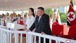 Bắc Hàn Tuyên Bố Đưa Vào Hoạt Động Khu Trục Hạm Thứ Hai Trong Bối Cảnh Hoa Kỳ, Hàn Quốc và Nhật Bản Bắt Đầu Diễn Tập Quân Sự