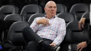 Ông chủ đội Clippers Steve Ballmer chấp nhận án phạt $30 triệu từ NBA