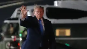Chính quyền Tổng thống Trump bảo vệ lệnh cấm ba hãng tin tại thủ đô Hoa Thịnh Đốn