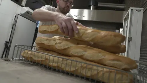 Giá nhiên liệu tăng vọt, thợ làm bánh mì Pháp đối mặt khó khăn