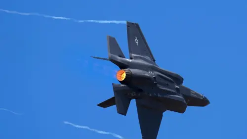 Lầu Năm Góc Điều Tra Vụ Tàu Chở Bộ Phận Máy Bay F-35 Đến Hồng Kông