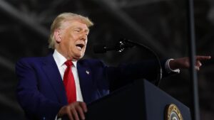 Truyền thông tin tức đưa tin tiêu cực về Tổng Thống Donald Trump và Đảng Cộng Hòa