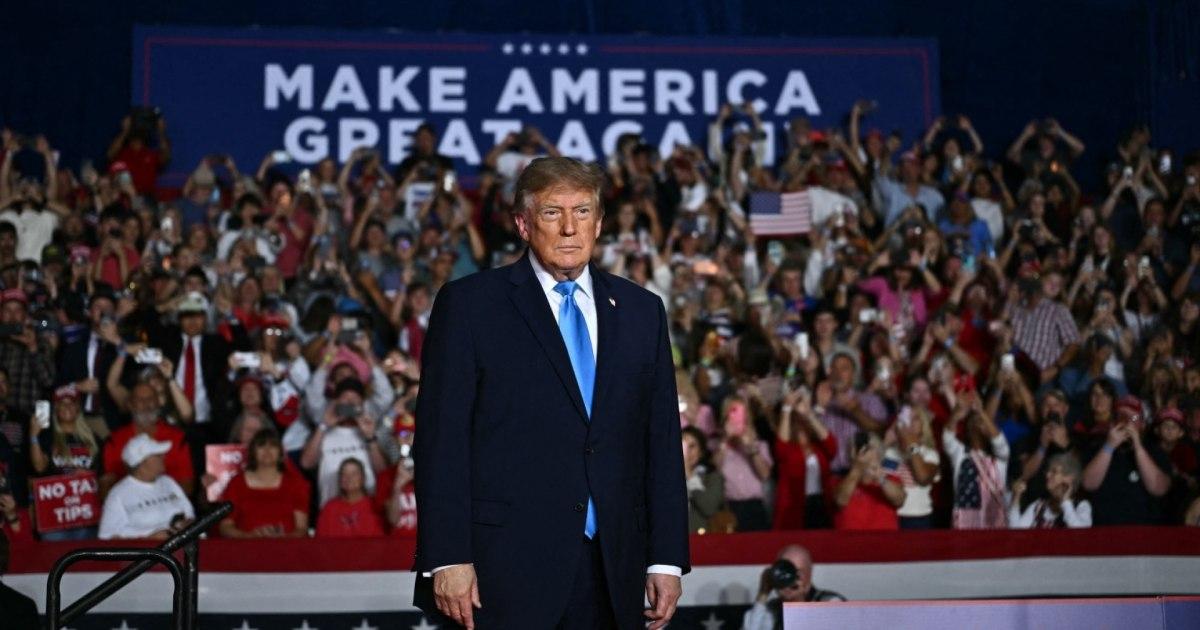 Tổng Thống Trump Vận Động Ở Bốn Tiểu Bang Trong Năm Ngày Để Thúc Đẩy Cuộc Bầu Cử Giữa Nhiệm Kỳ Tháng 11