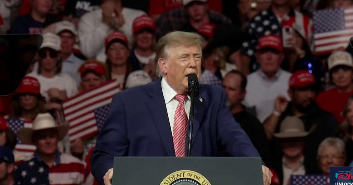 Tổng Thống Trump hứa hẹn tiền bạc và miễn trừ nếu Đảng Cộng hòa thắng cử giữa kỳ