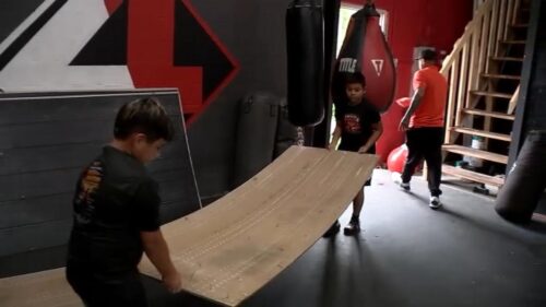 Cộng đồng trùng tu phòng tập Boxing ở Northside, Houston, trong bối cảnh bạo lực thanh thiếu niên gần đây