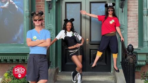 Dàn sao phim ‘Coven Academy’ lần đầu đến Disneyland Resort