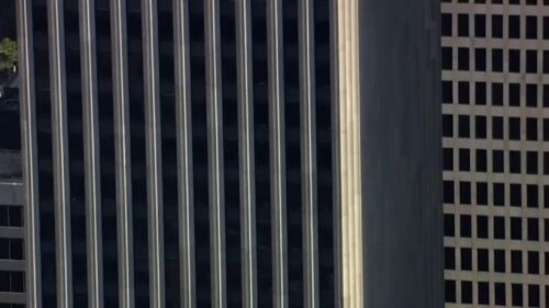 Hội đồng Thành phố Houston bỏ phiếu bán hai tòa nhà cũ để gây quỹ