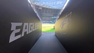 Sân vận động ở London được chuẩn bị cho trận đấu của NFL như thế nào