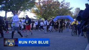 Hàng ngàn người tham gia sự kiện ‘Run for Blue’ ủng hộ cảnh sát Philadelphia đã hy sinh