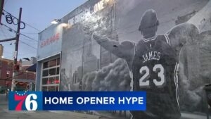 Sự Háo Hức Mở Màn Sân Nhà Của Sixers Lan Tỏa Khi Người Hâm Mộ, Nghệ Sĩ Chào Đón Kỷ Nguyên Mới