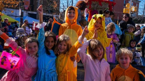 Philadelphia Chào Đón Lễ Halloween Khắp Thành Phố