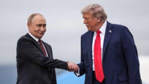 Tổng Thống Trump nới lỏng trừng phạt Nga, cho phép xuất khẩu dầu diesel