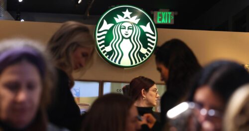 Đơn kiện cáo Starbucks bán đồ uống “không đường” nhưng lại chứa nhiều đường