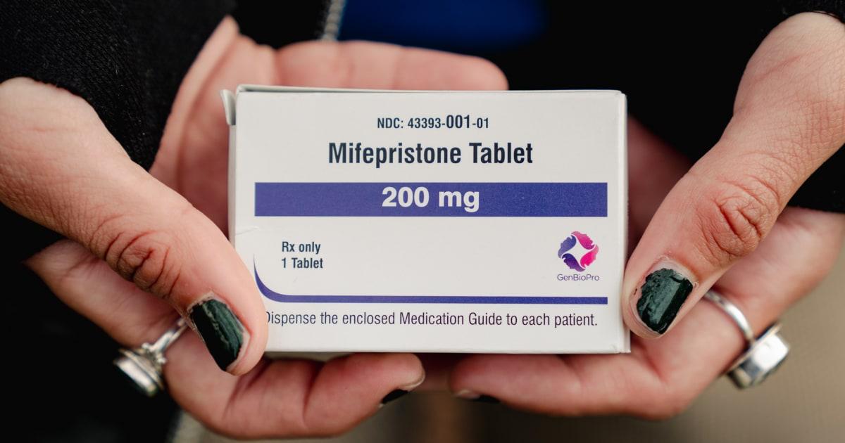 FDA dự kiến hoàn tất đánh giá an toàn thuốc phá thai mifepristone vào tháng 3