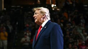Tổng Thống Trump chỉ trích Dân biểu Ilhan Omar và ứng viên Thượng Viện Abdul El-Sayed tại Ohio