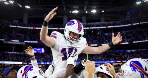 Trận đấu Bills và Rams là màn rượt đuổi đỉnh cao của NFL mùa giải này, có thể là màn tái đấu Super Bowl
