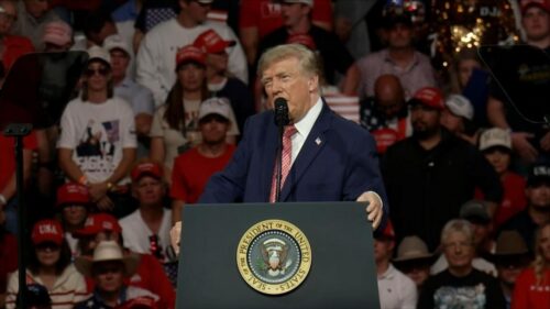 Tổng Thống Donald Trump công bố chương trình giảm giá nhiên liệu cho nông dân