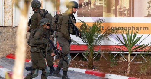 Israel phong tỏa Bờ Tây sau vụ xả súng, trong bối cảnh bầu cử cận kề