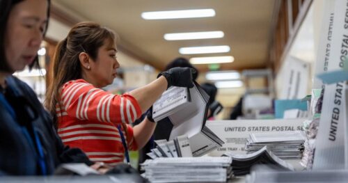 Thẩm Phán Từ Chối Yêu Cầu Của Bộ Tư Pháp Về Việc Ngăn Chặn California Kiểm Phiếu</h2>