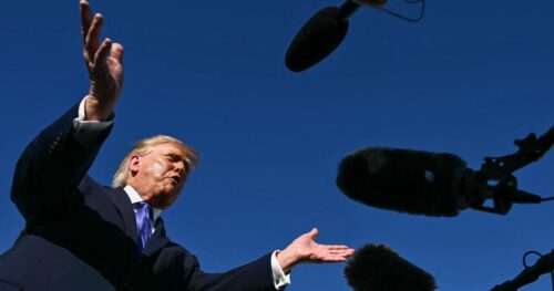 Tổng Thống Donald Trump Hủy Bỏ Các Cuộc Vận Động Tranh Cử Trực Tiếp Ở Iowa và Kansas