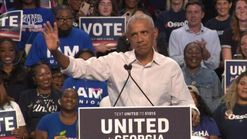Obama chê bai Tổng thống Trump vì phản ứng với nhận xét về The Cheesecake Factory