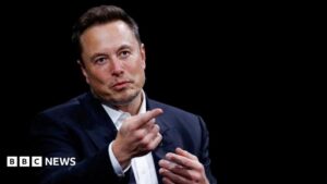 Ông Musk nói giới hạn truy cập Starlink của Ukraine là do Mỹ quyết định, không phải SpaceX