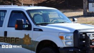 Ba người thiệt mạng sau hai trực thăng va chạm trên không gần Sân bay Oregon