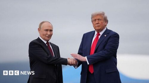 Tình hình quốc tế của Tổng Thống Donald Trump thêm phần phức tạp trước bầu cử