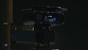Camera tốc độ ở Los Angeles gây tranh cãi về an toàn, giám sát và ưu tiên của thành phố