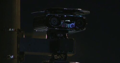 Camera tốc độ ở Los Angeles gây tranh cãi về an toàn, giám sát và ưu tiên của thành phố