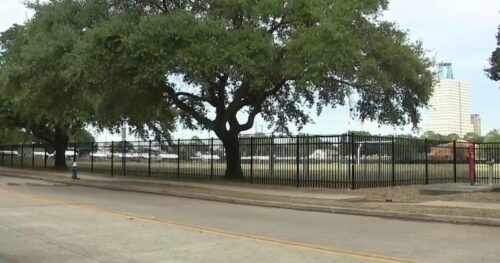 Kế hoạch giảm ngập trị giá 75 triệu USD tại trường học ở Houston gây lo ngại cho dân cư