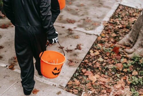 Houston Được xếp hạng trong các thành phố nguy hiểm nhất Hoa Kỳ cho hoạt động phát quà Halloween, theo nghiên cứu