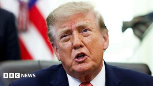 Ông Trump đối mặt vụ kiện mới về thuế quan với Canada