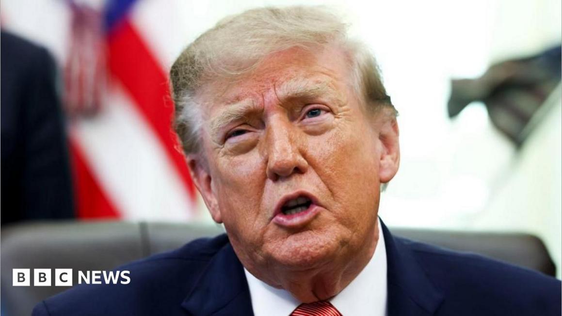 Ông Trump đối mặt vụ kiện mới về thuế quan với Canada