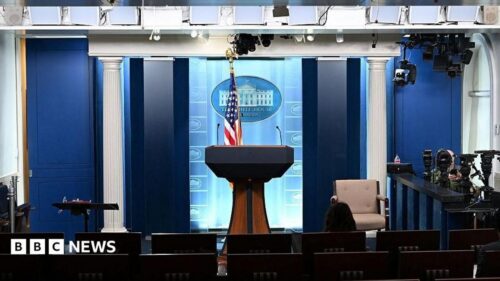 Nhóm ủng hộ tự do báo chí kiện chính quyền Trump về lệnh cấm truyền thông