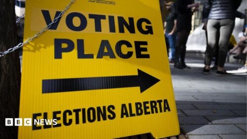 Alberta, Canada, bỏ phiếu về việc có nên trưng cầu dân ý ly khai khỏi Canada hay không