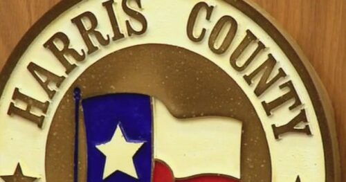 Harris County đạt thỏa thuận tạm thời trong vụ kiện Texas về quảng cáo bầu cử bị cáo buộc nhắm mục tiêu sắc tộc