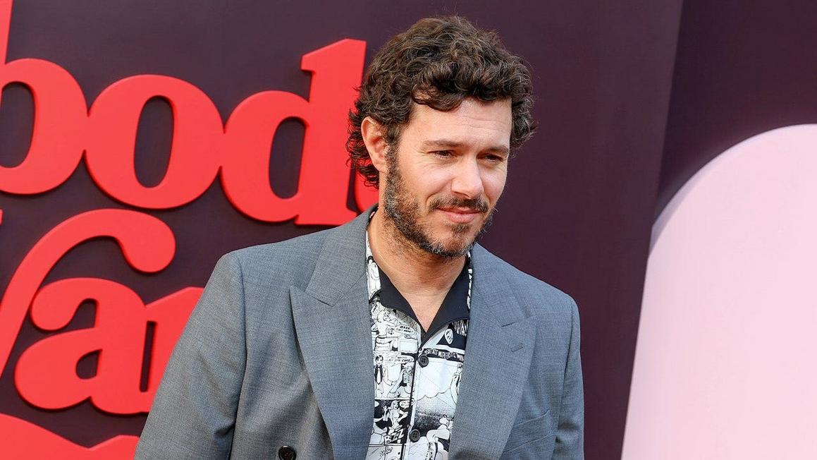 Cố vấn Do Thái của phim &#8216;Nobody Wants This&#8217; chỉ trích bình luận của Adam Brody về Gaza
