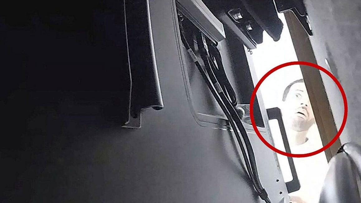 Cựu kỹ sư OpenAI bị buộc tội đặt thiết bị nghe lén, đã đặt vé máy bay một chiều tới Ả Rập Xê Út