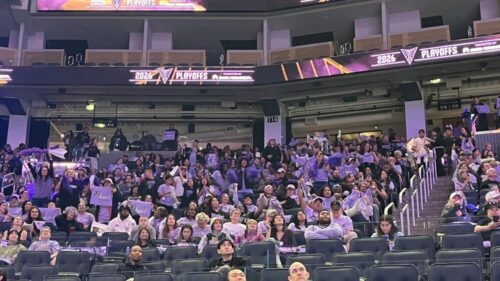 Cộng đồng người hâm mộ Golden State Valkyries đổ về các địa điểm xem thi đấu Game 3