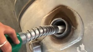 Giá dầu diesel tăng cao tác động đến người tiêu dùng