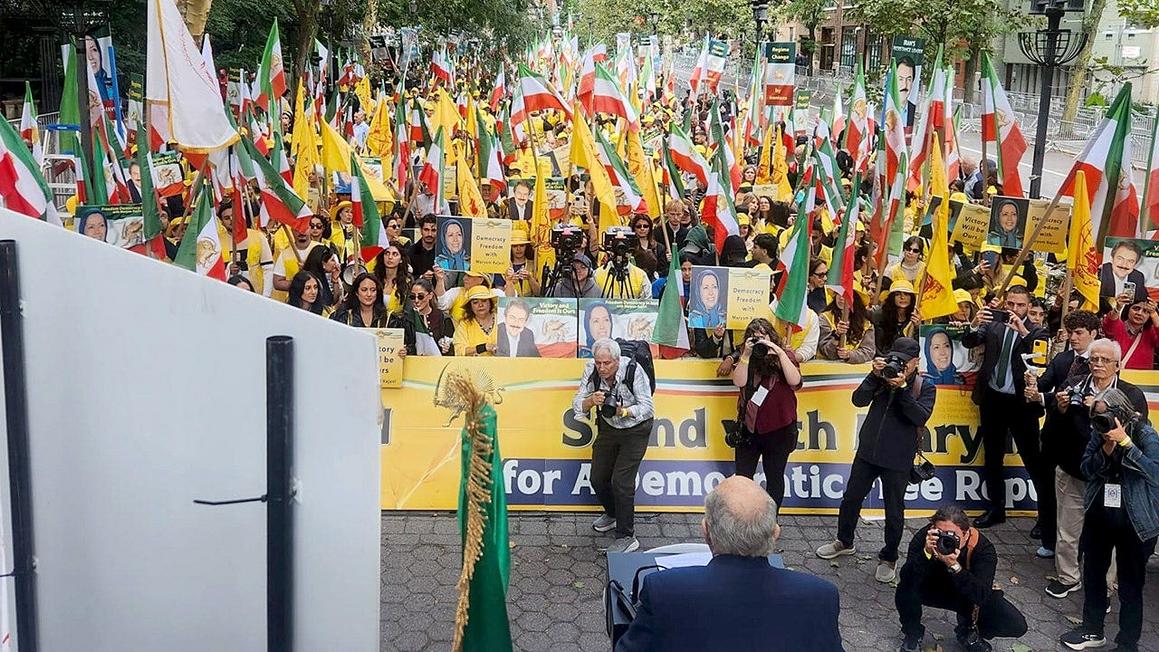 Iran Vận Động Công Dân Tố Giác Người Việt Hải Ngoại