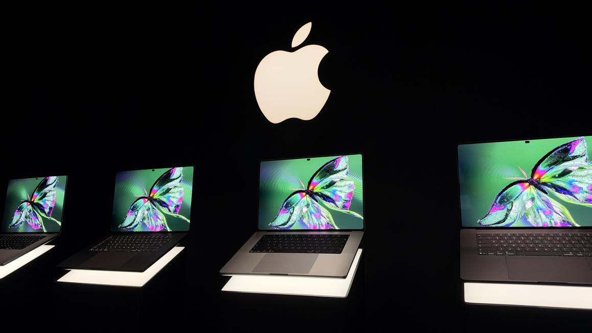 MacBook Pro màn hình cảm ứng OLED đầu tiên: Liệu Apple có kịp xu hướng?