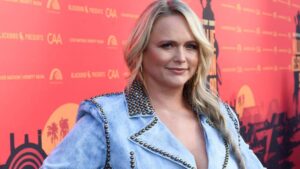 Miranda Lambert sẽ biểu diễn trong giờ nghỉ giải lao Lễ Tạ Ơn của Dallas Cowboys