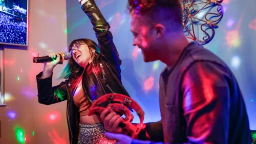Cơ sở kinh doanh karaoke tại Koreatown đối mặt đề xuất tạm dừng cấp giấy phép rượu mới