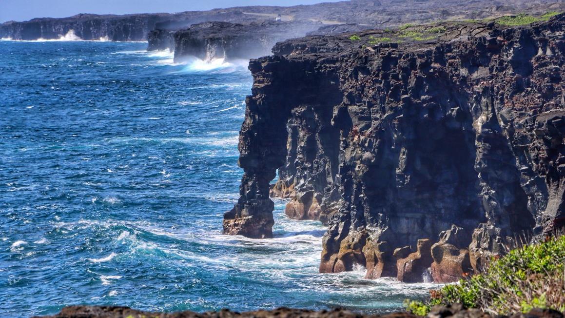 Vòm Đá Biển Hōlei Ở Hawaii Sụp Đổ Xuống Biển