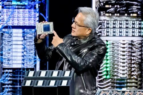 Amazon Thách Thức Nvidia Với Công Cụ Phát Triển TorchNeuron Mới