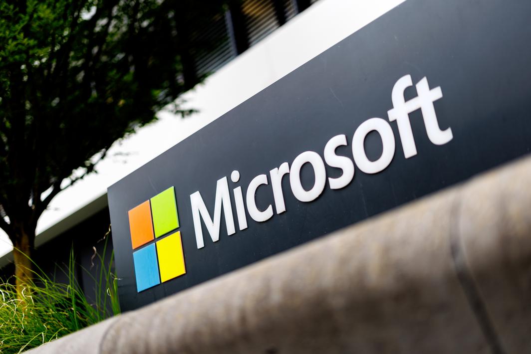 Microsoft Đề Nghị Thôi Việc Tự Nguyện Cho 60.000 Nhân Viên, Cho Thấy AI Thay Đổi Nền Kinh Tế