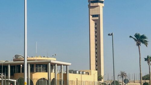 Iran bị cáo buộc tấn công sân bay Ả Rập Xê Út, làm 12 người thiệt mạng, trong đó có công dân Hoa Kỳ