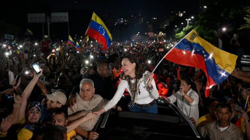 Lãnh đạo đối lập Venezuela Machado trở về nước giữa lúc nghi ngại về nền dân chủ gia tăng